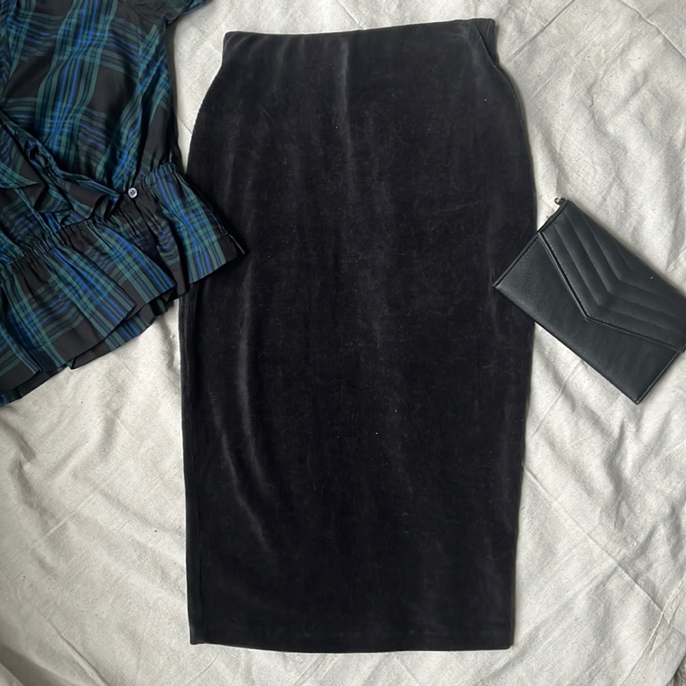 Velvet midi pencil skirt